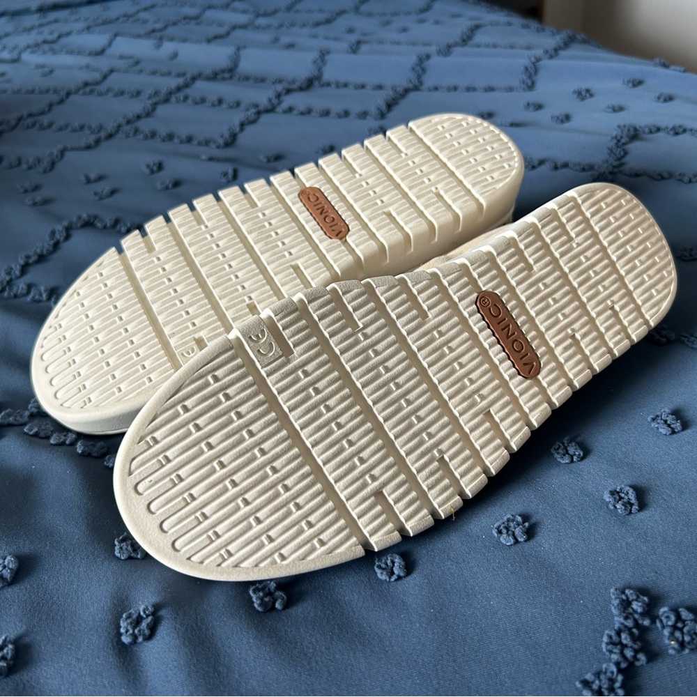 Vionic soft gold ballet flat - Picture 8 of 8